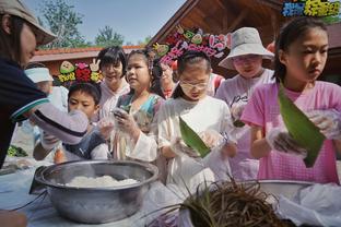 胡明轩：坚持比赛想帮助球队 赛程节奏快希望大家能休息好